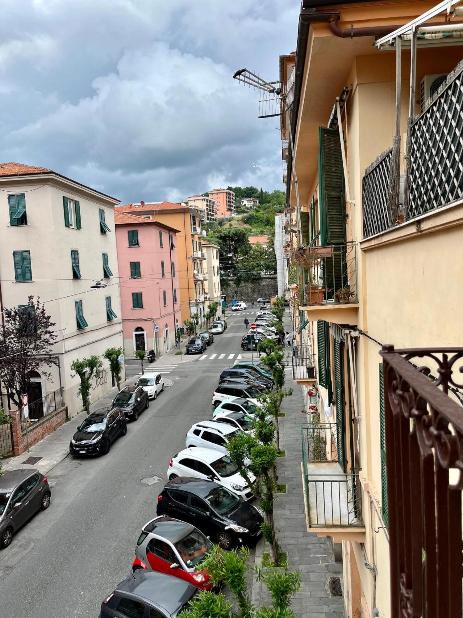 Ca Nell'Umbertino - A 150 Mt Dalla Stazione Специя Екстериор снимка